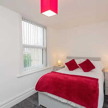 Cherry Property - Berry Apartments Blackpool Room photo