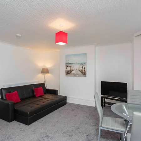 Cherry Property - Berry Apartments Blackpool Room photo